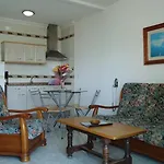 מלון דירות Fayna Apartments 4*