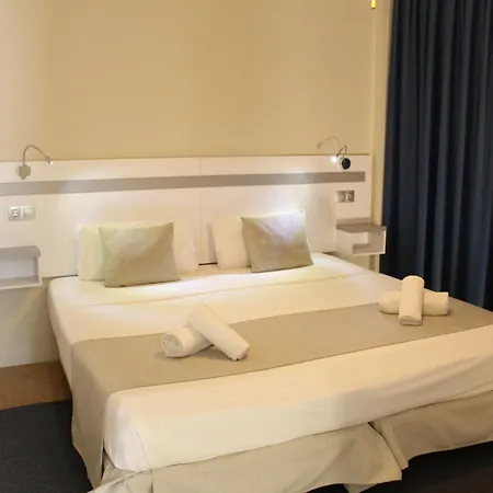 アパートホテル Fayna