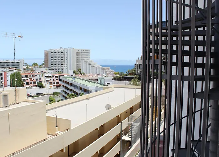 Fayna Lejlighedshotel 3*