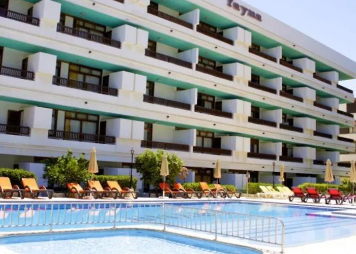 Fayna Lejlighedshotel 3*